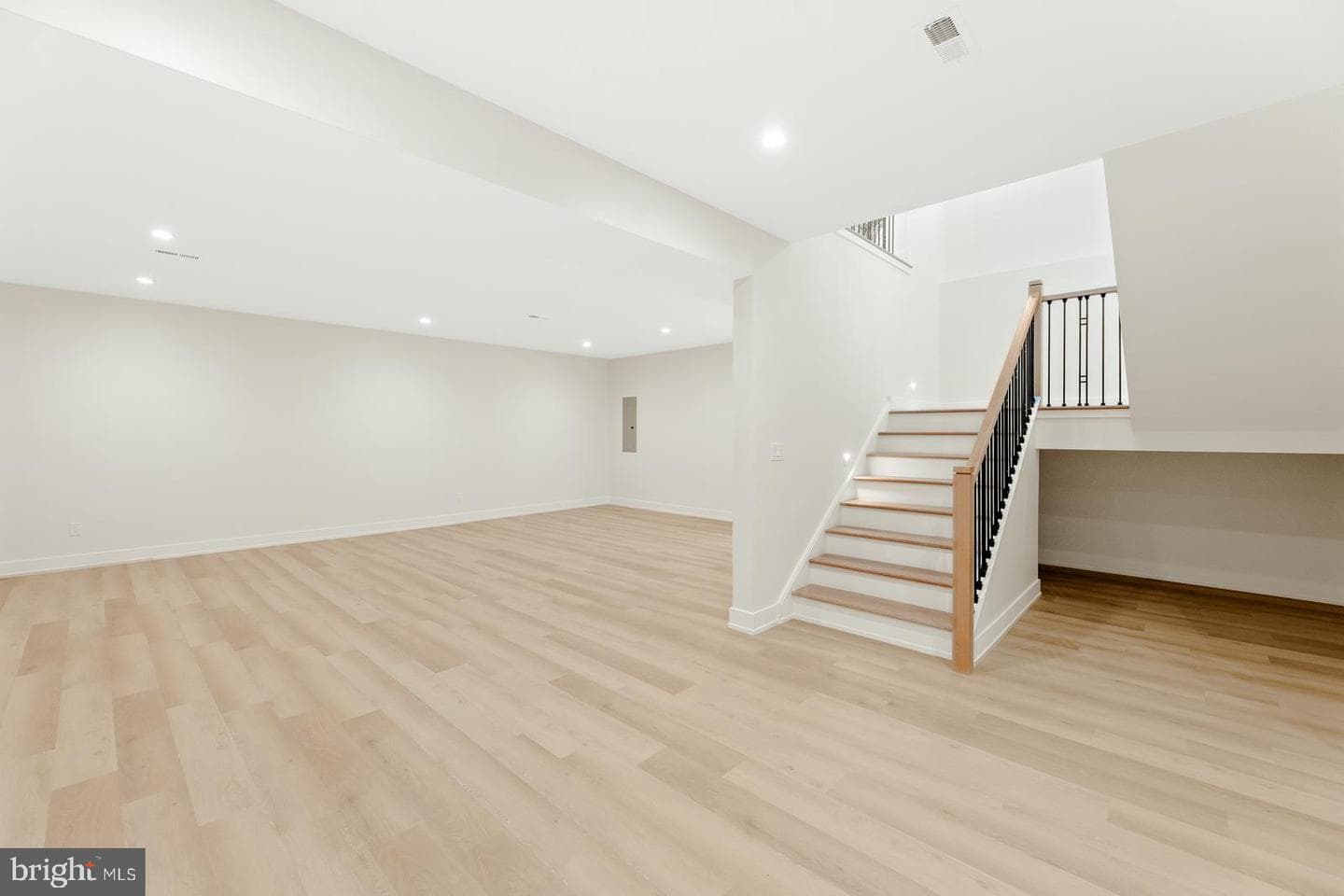 9741 Krewstown Road photo 53