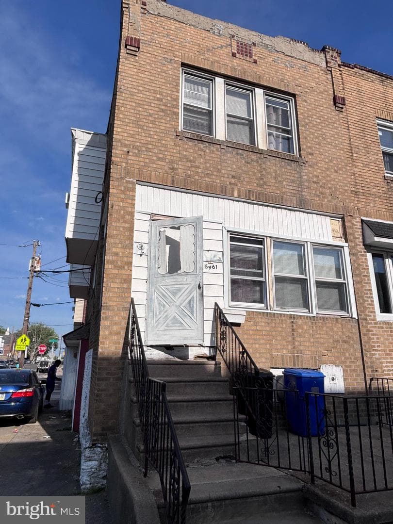 5961 N Leithgow Street, Philadelphia