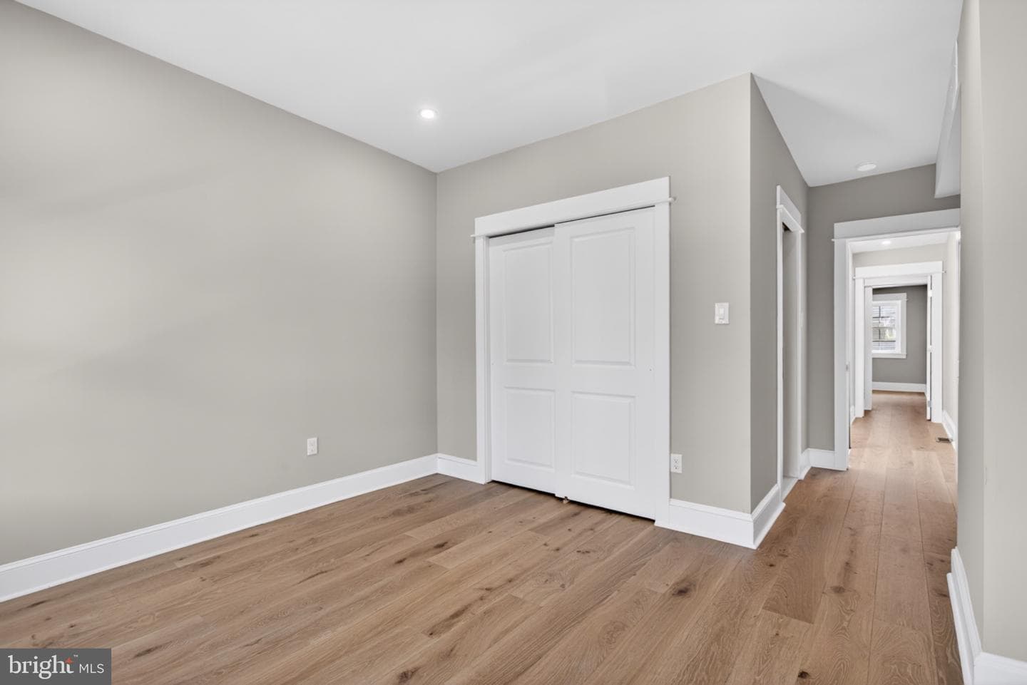 1215 N Lecount Street photo 20