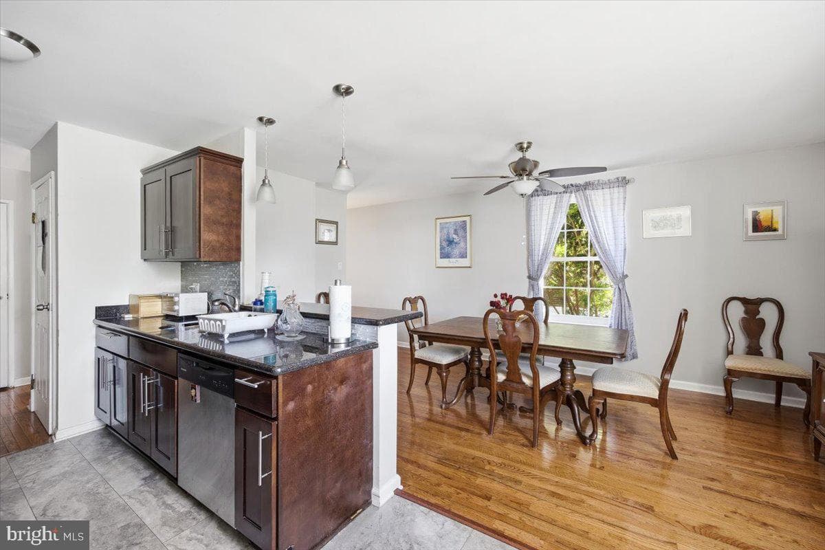 10882 Knights Road photo 13