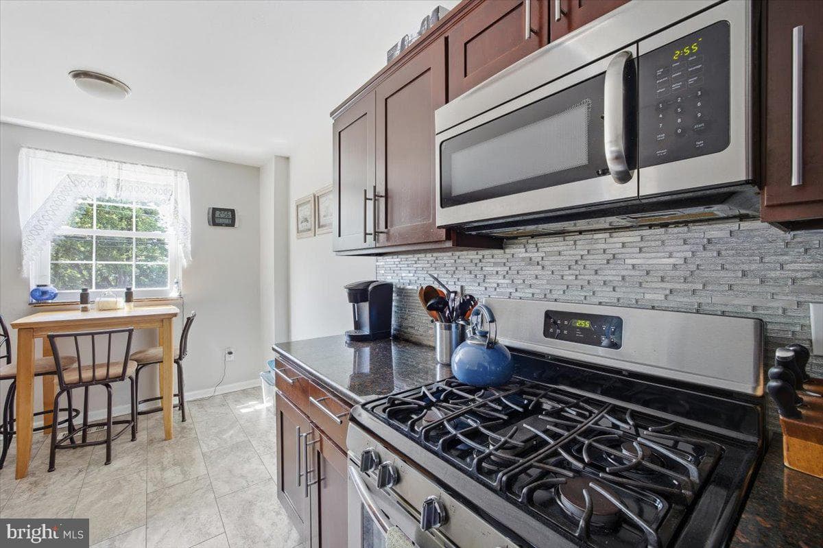 10882 Knights Road photo 14
