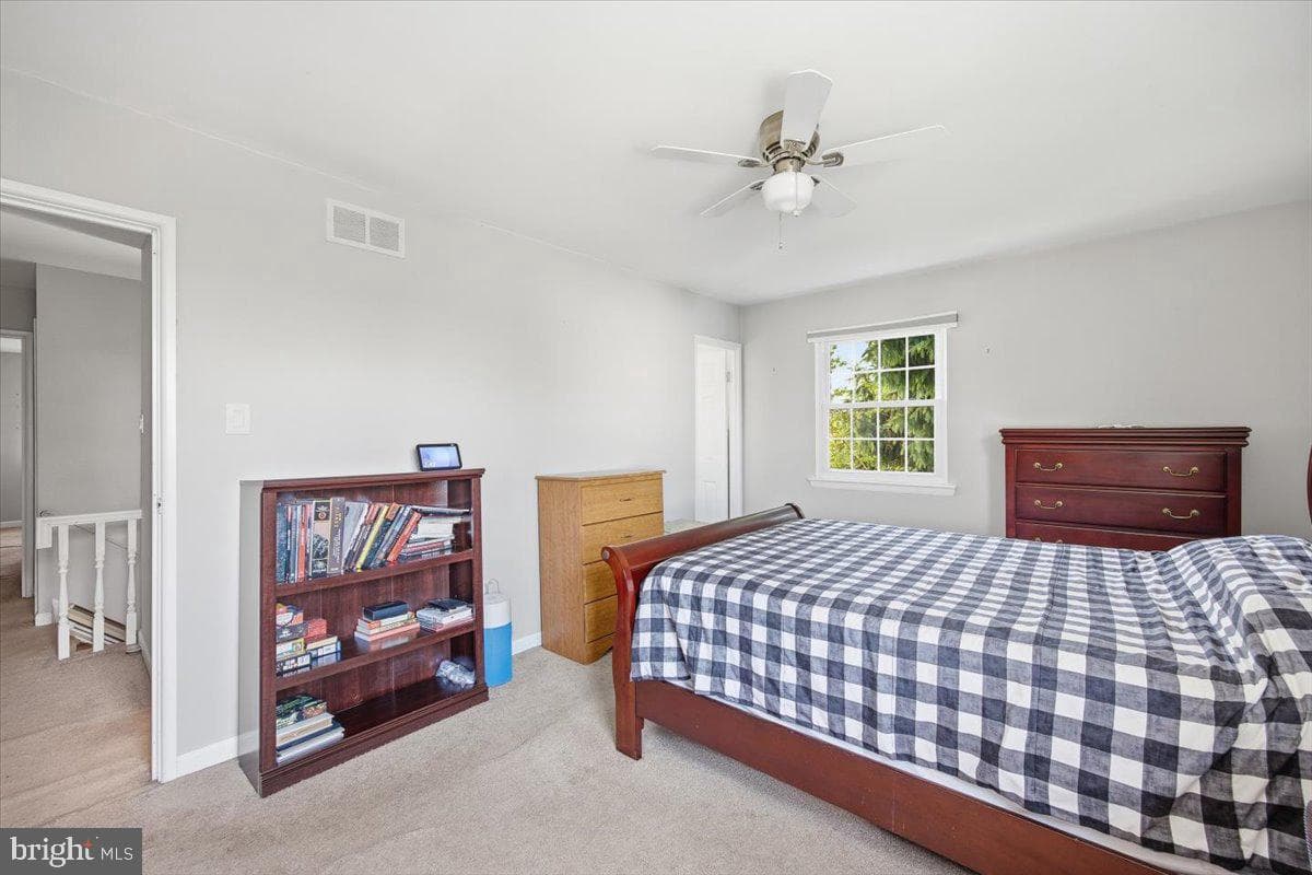 10882 Knights Road photo 16