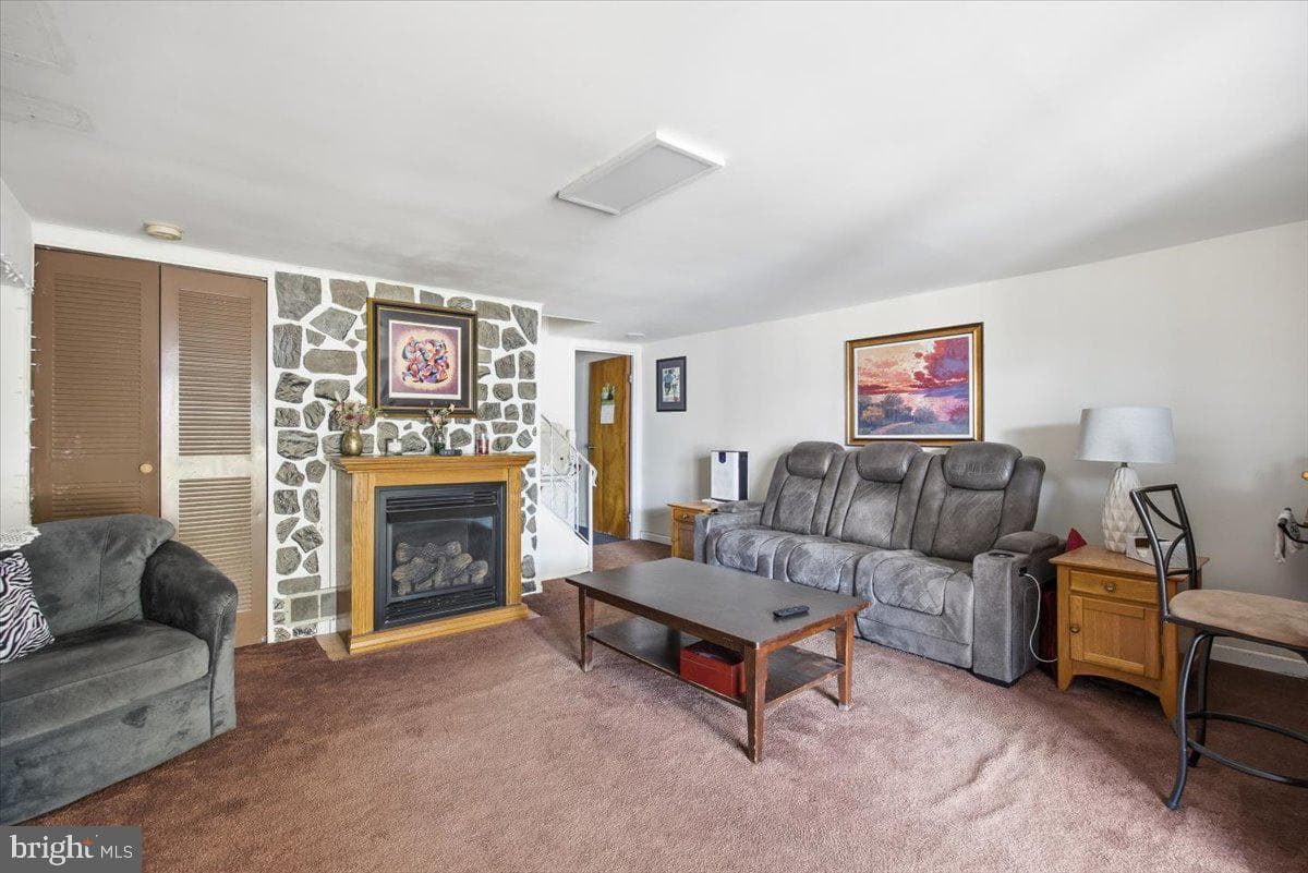 10882 Knights Road photo 27