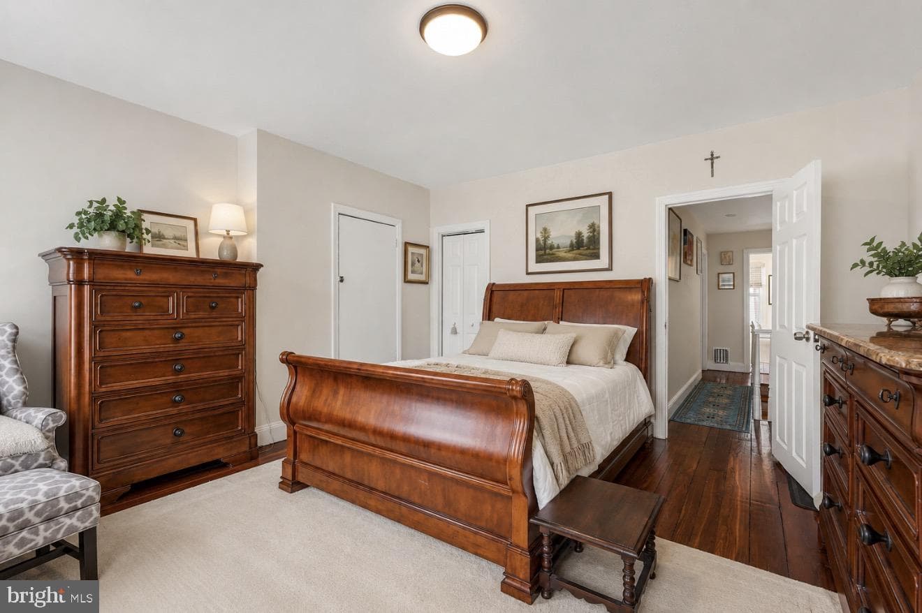 227 Watkins Street photo 7