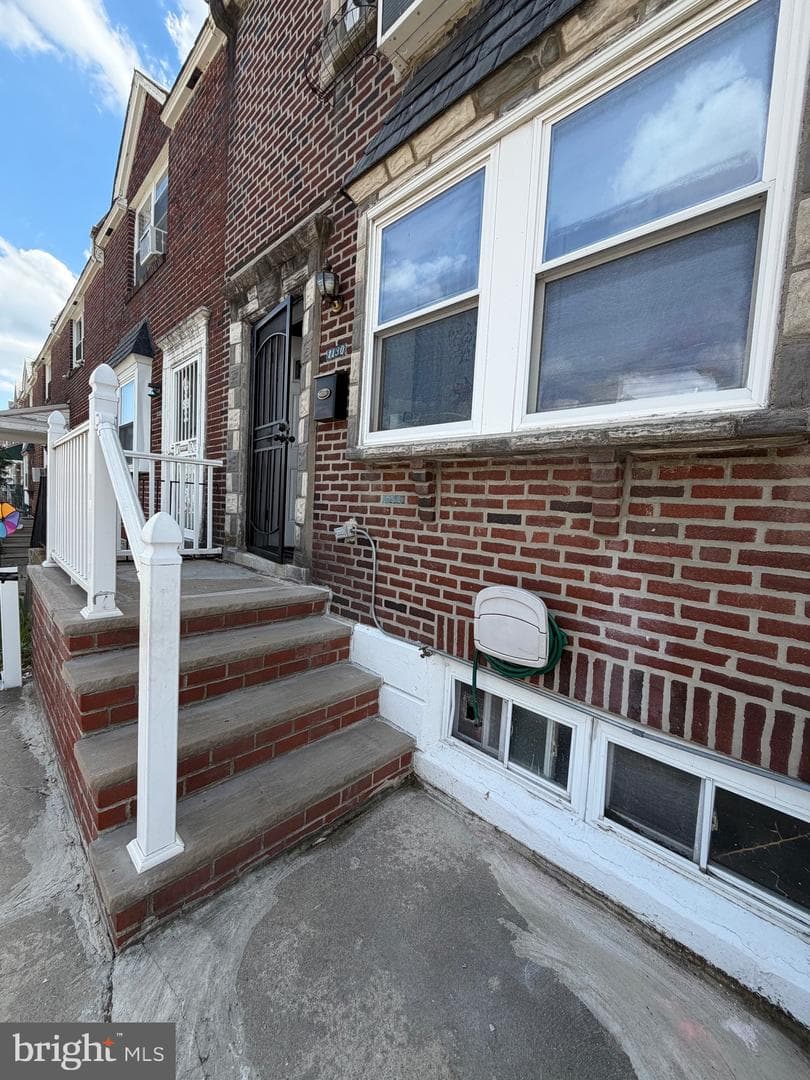 1130 Elbridge Street photo 3