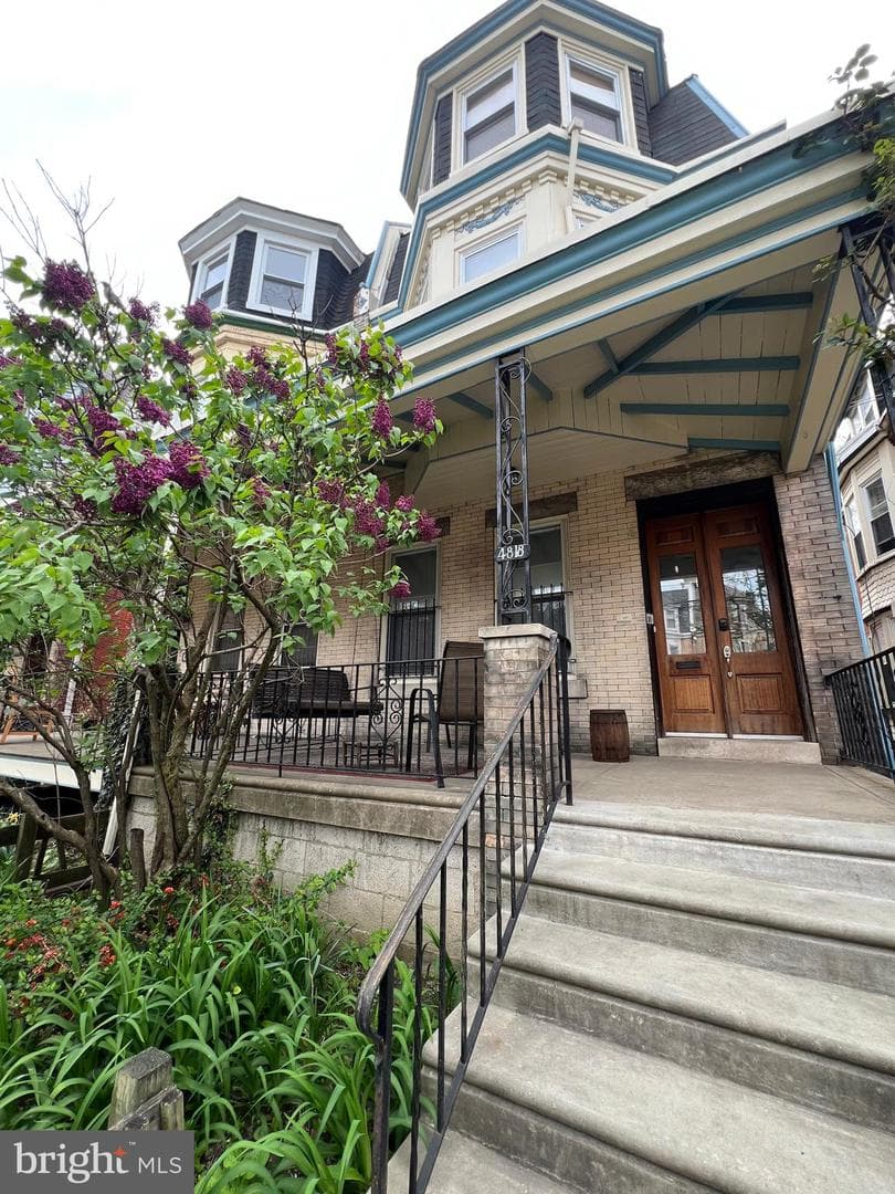 4818 Warrington Avenue, Philadelphia