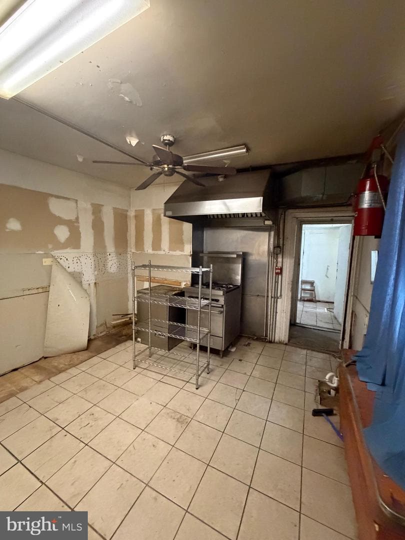 1517 Christian Street photo 26