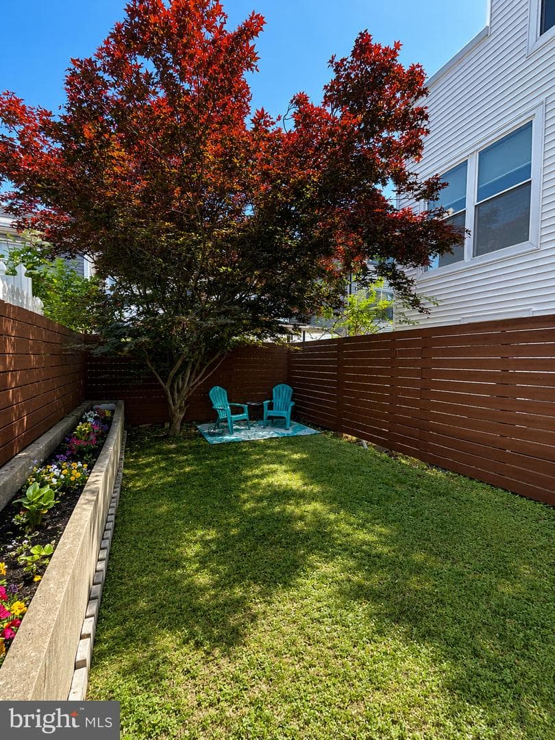 1345 E Berks Street photo 41