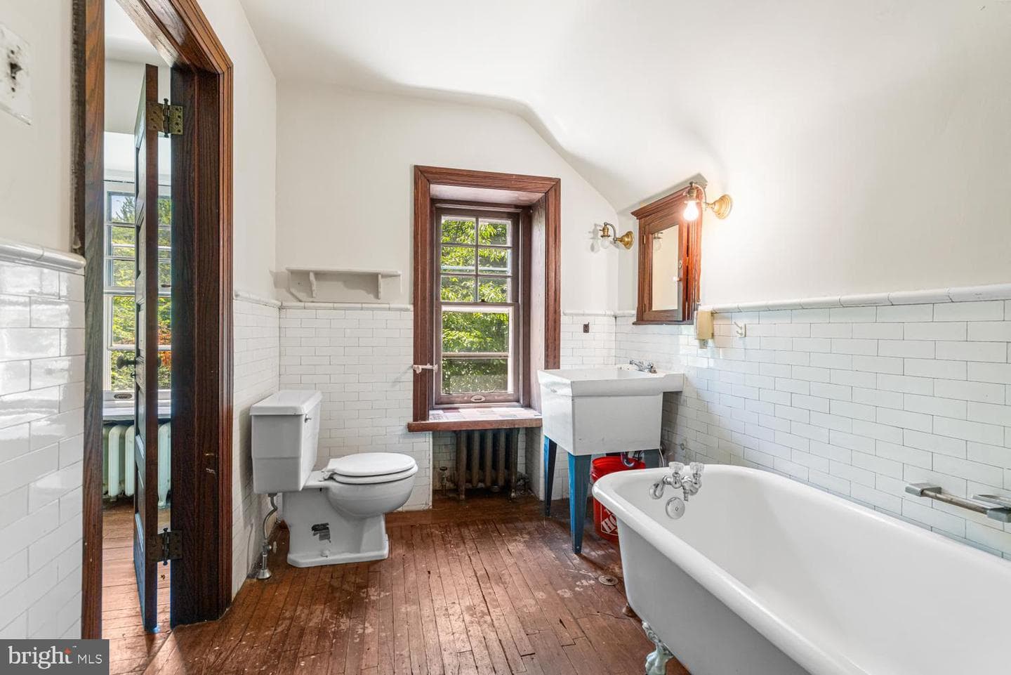 601 W Hortter Street photo 42