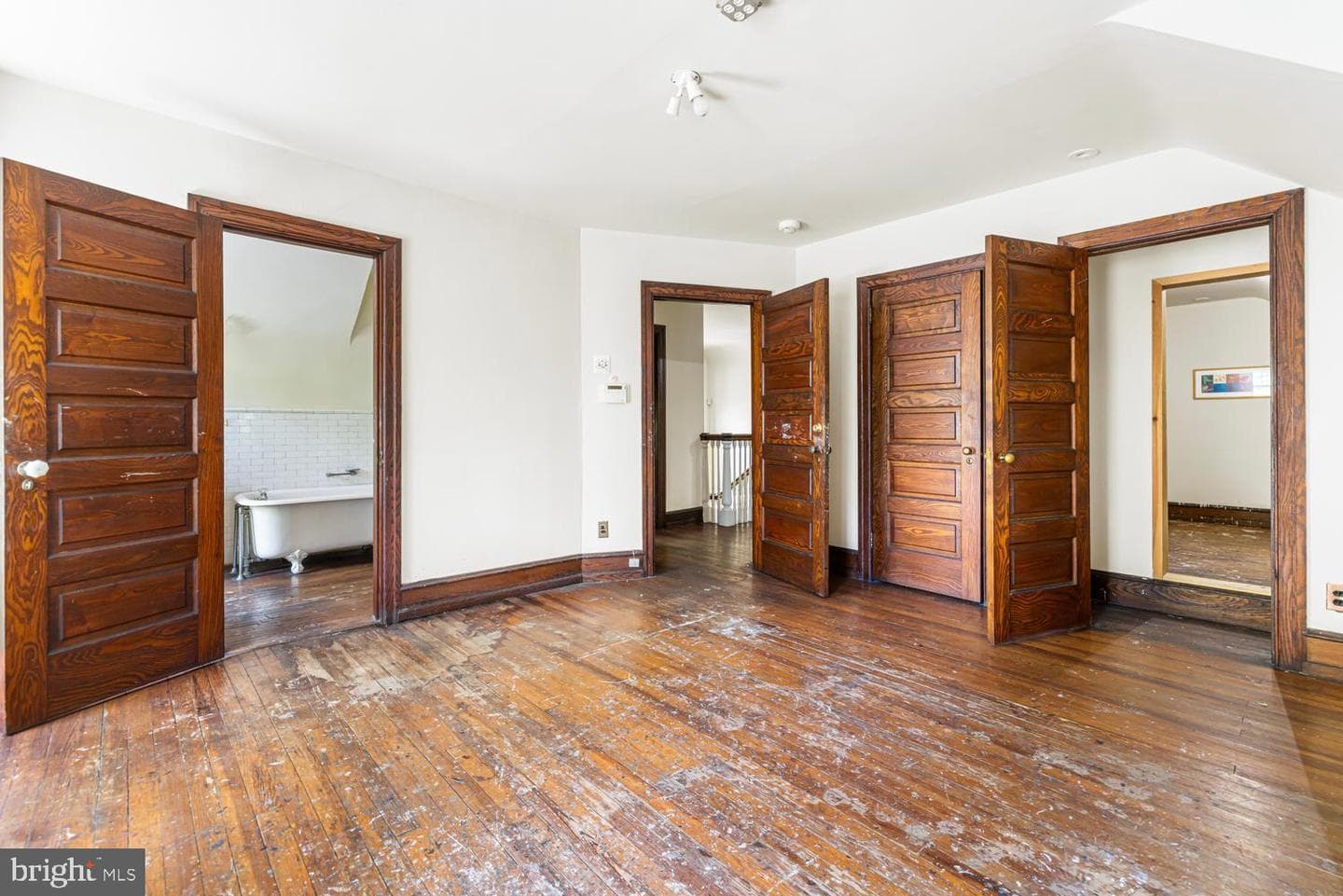 601 W Hortter Street photo 44