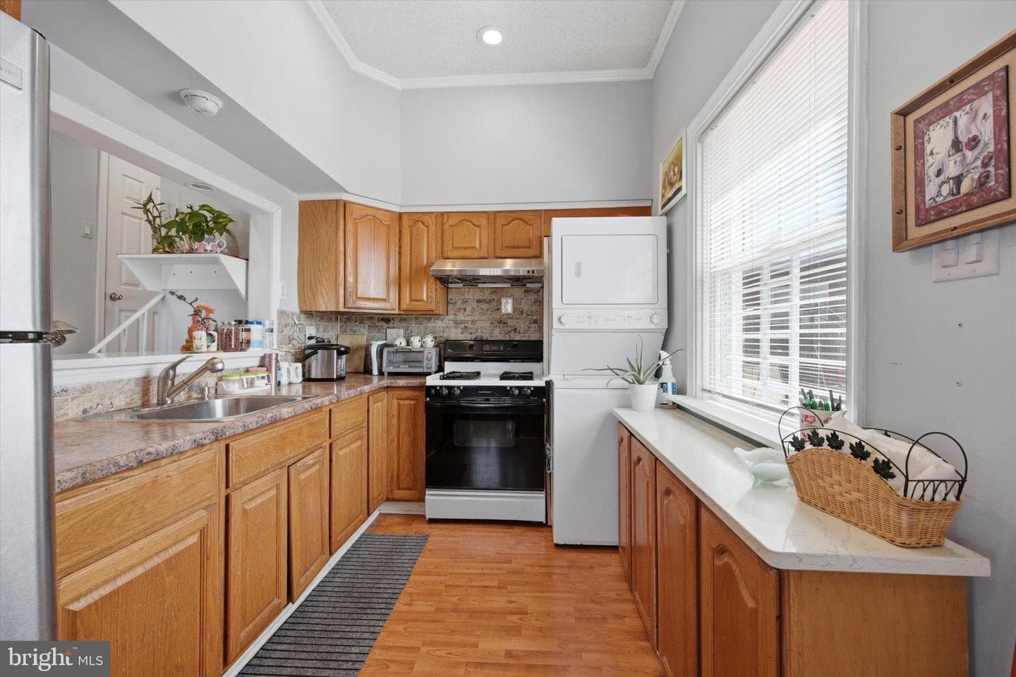 8345 Langdon Street photo 10
