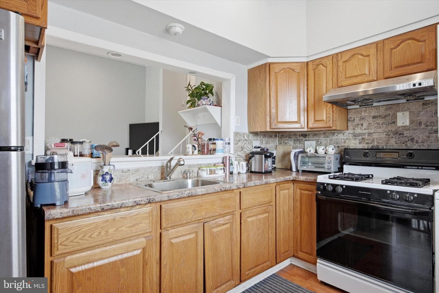 8345 Langdon Street photo 11