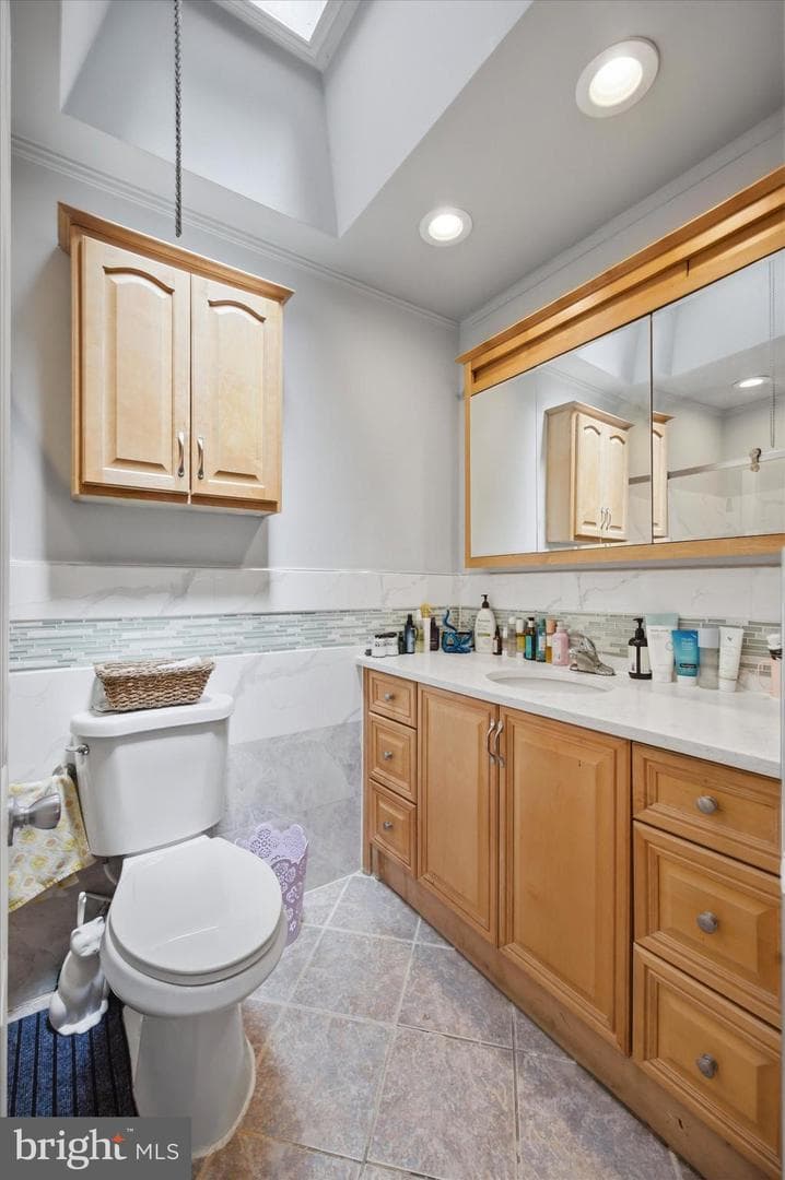 8345 Langdon Street photo 14