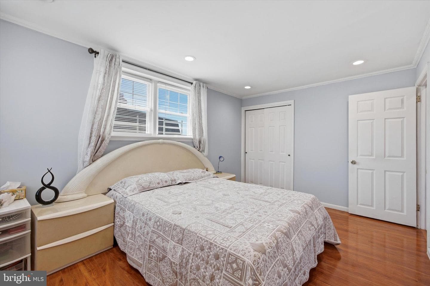 8345 Langdon Street photo 15