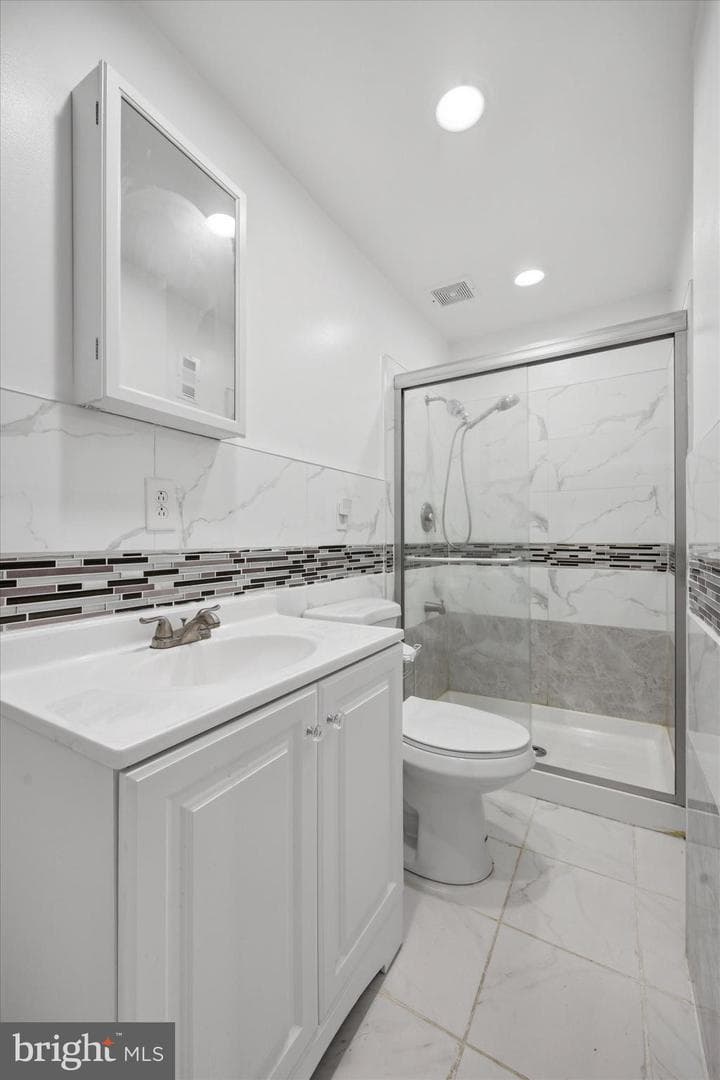 8345 Langdon Street photo 21