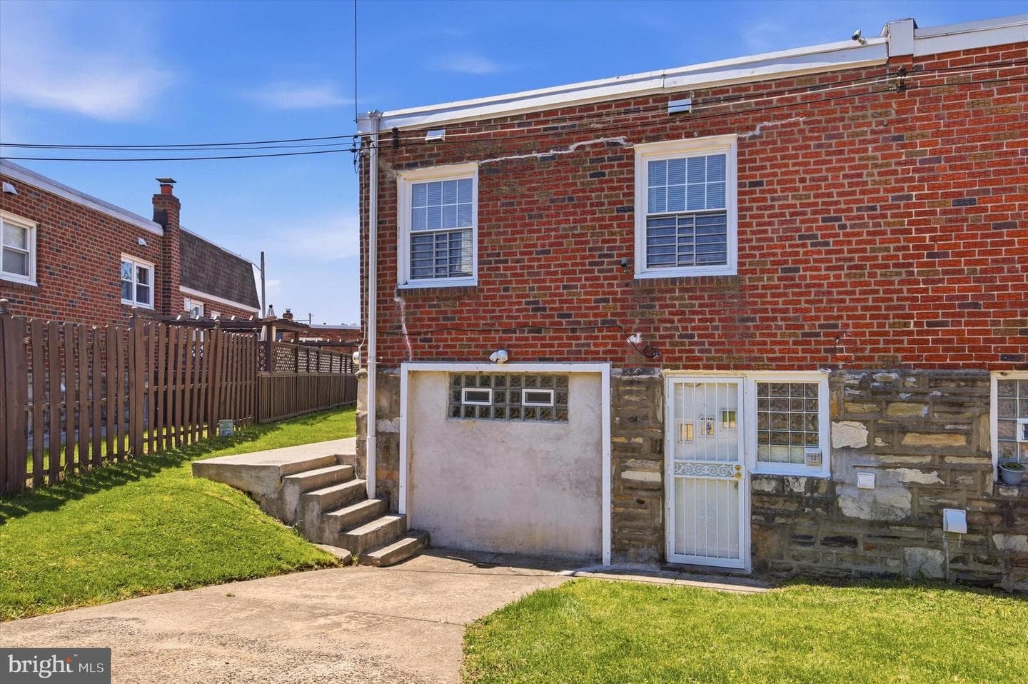 8345 Langdon Street photo 25