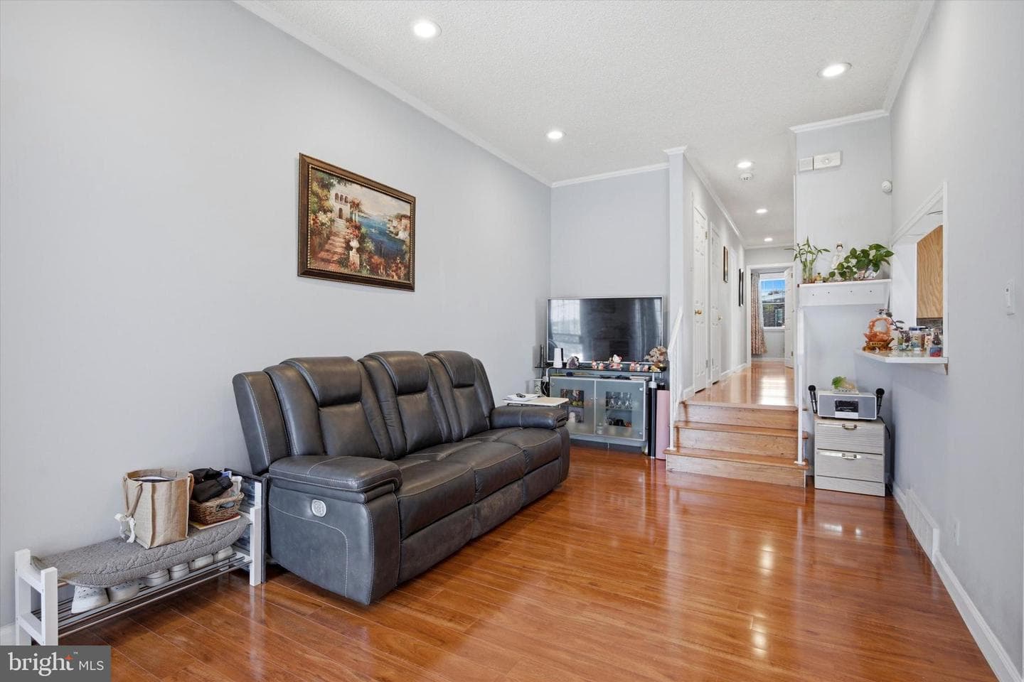 8345 Langdon Street photo 8