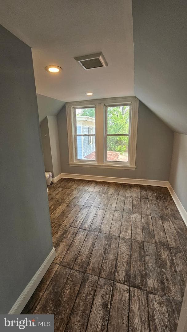 4124 Longshore Avenue photo 47