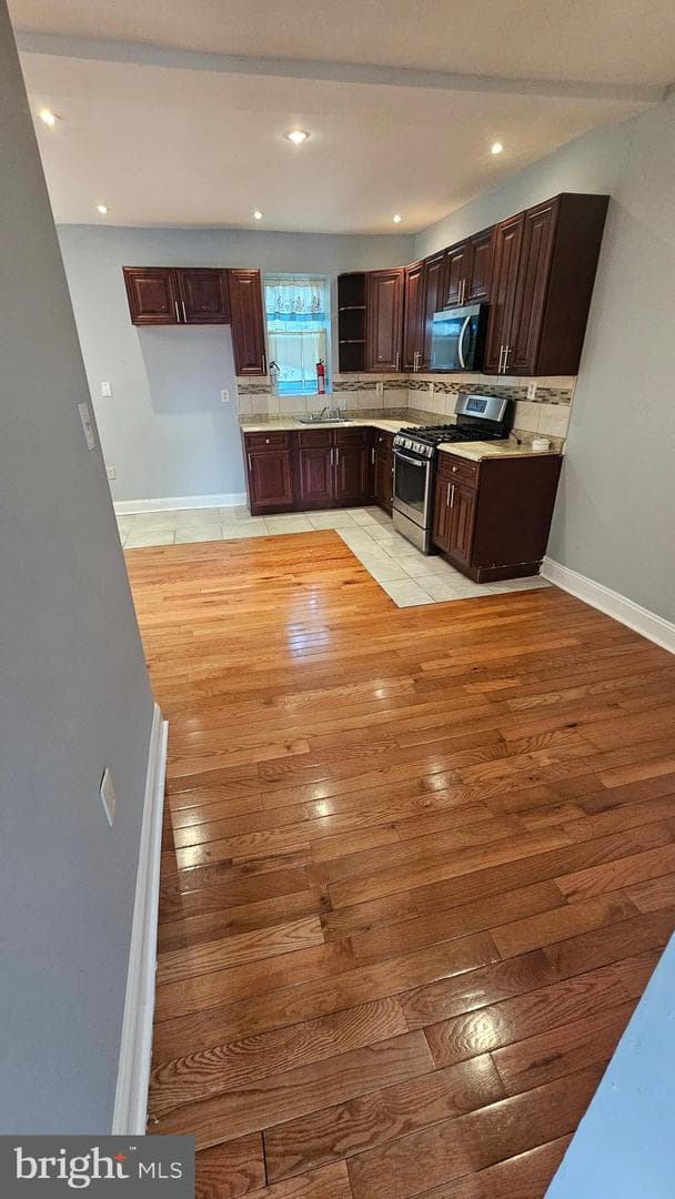 4124 Longshore Avenue photo 7