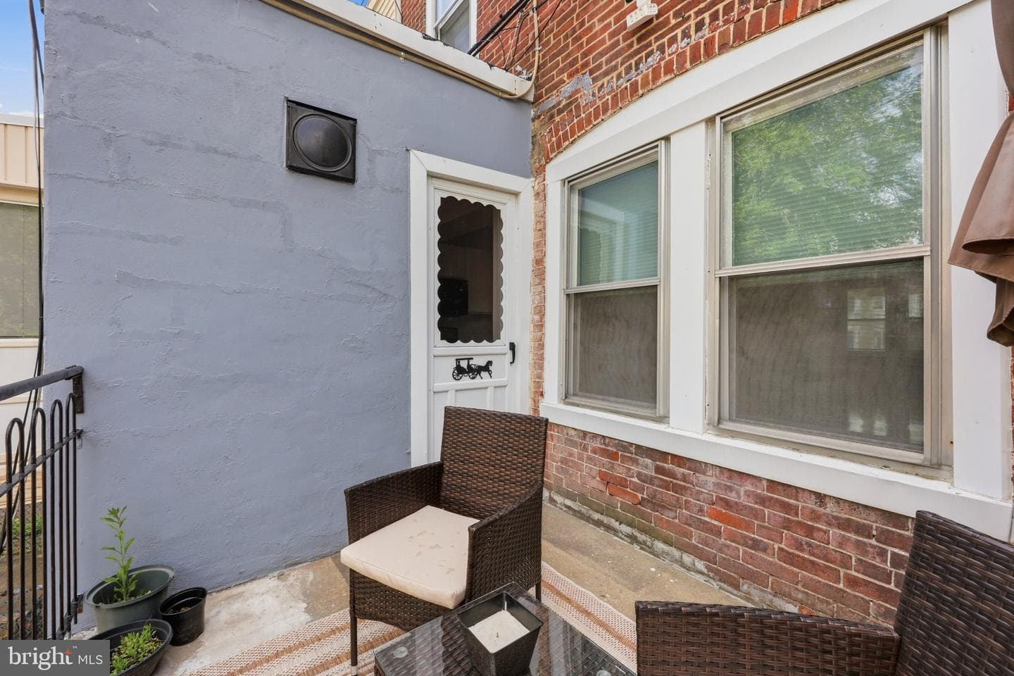 869 E Price Street photo 12