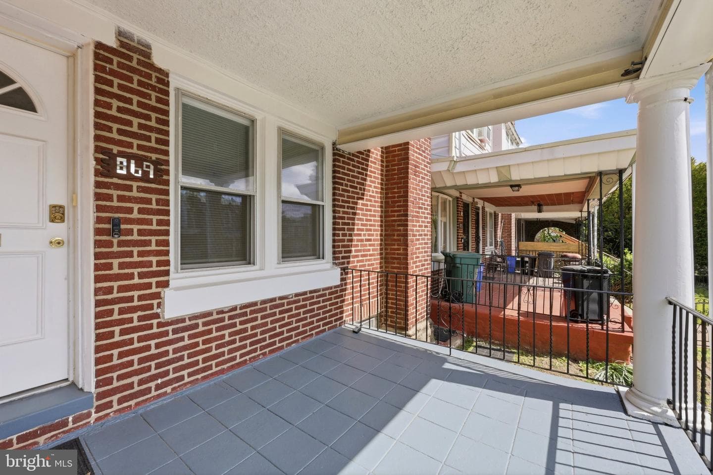 869 E Price Street photo 2