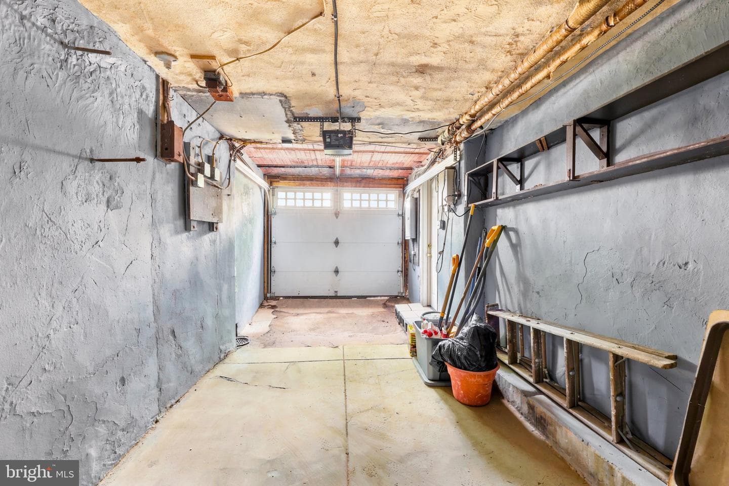 869 E Price Street photo 24