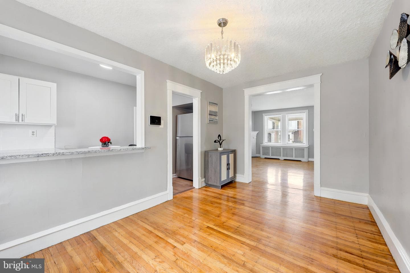 869 E Price Street photo 7