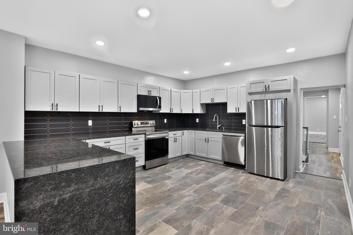 182 Dupont St, Philadelphia