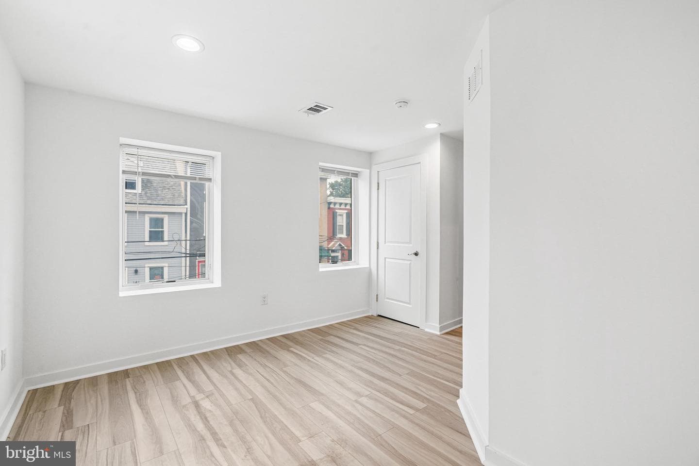 140 W Price Street photo 11