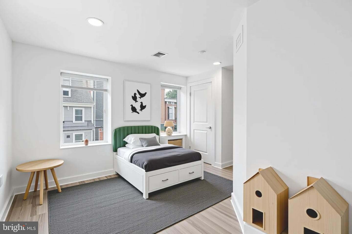 140 W Price Street photo 12