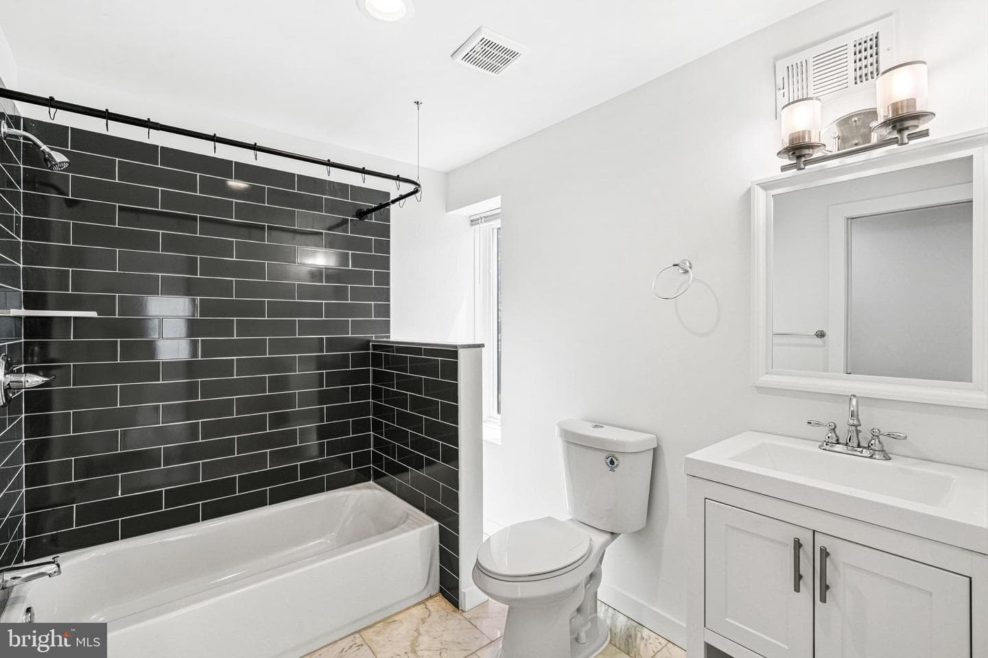 140 W Price Street photo 14