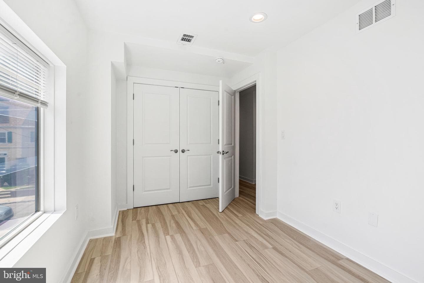 140 W Price Street photo 15