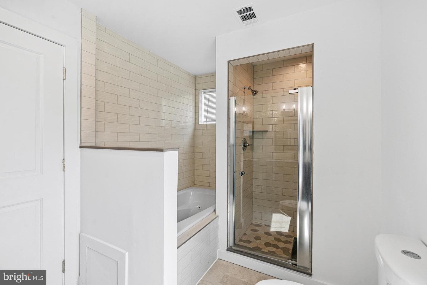 140 W Price Street photo 26