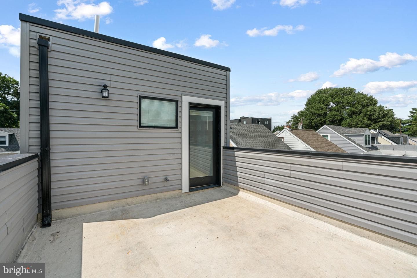 140 W Price Street photo 29