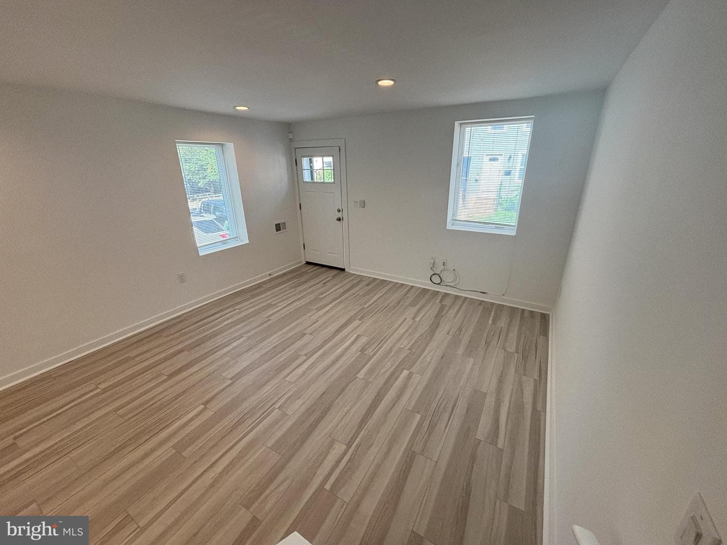 140 W Price Street photo 3