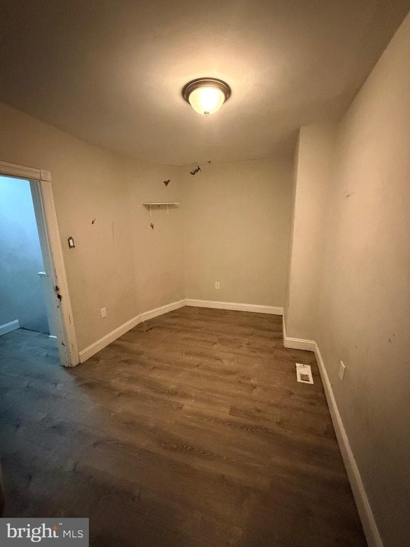 125 N Sickels Street photo 5