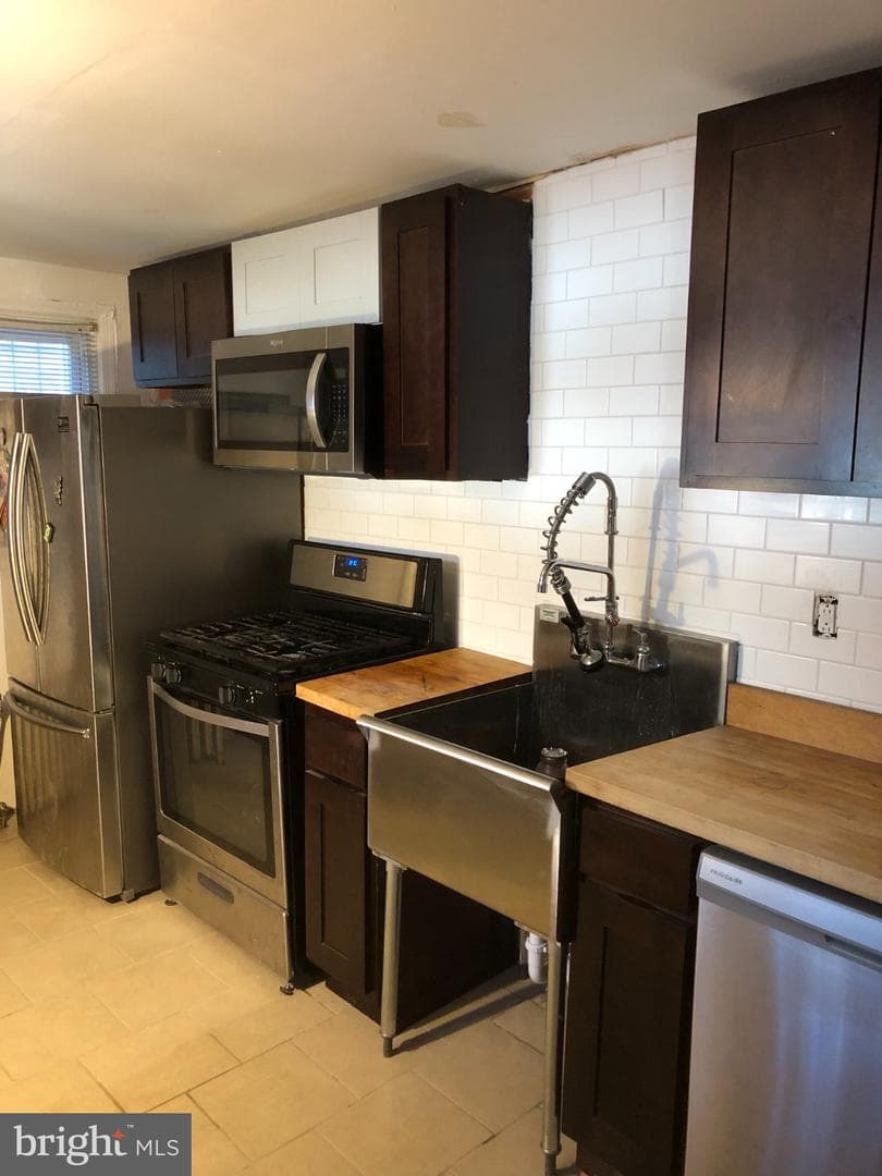 2500 Manton Street photo 5