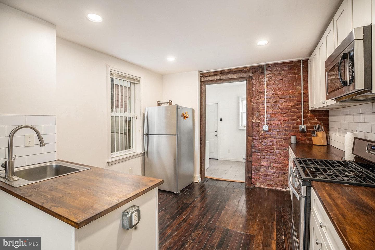 2135 Mifflin Street photo 7