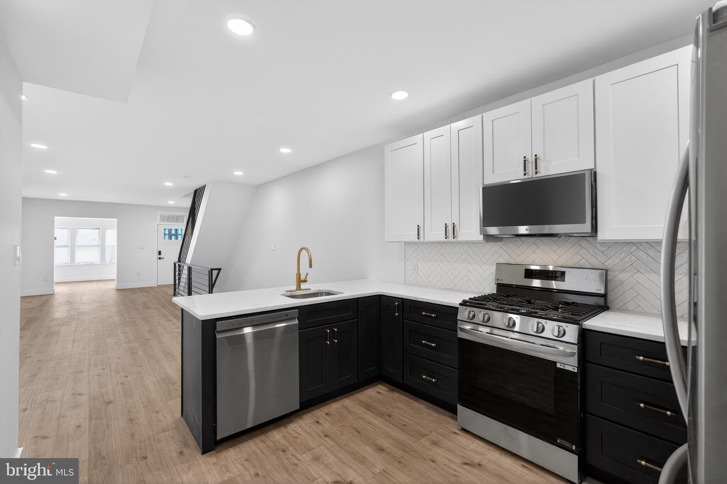 4942 Sansom Street, Philadelphia