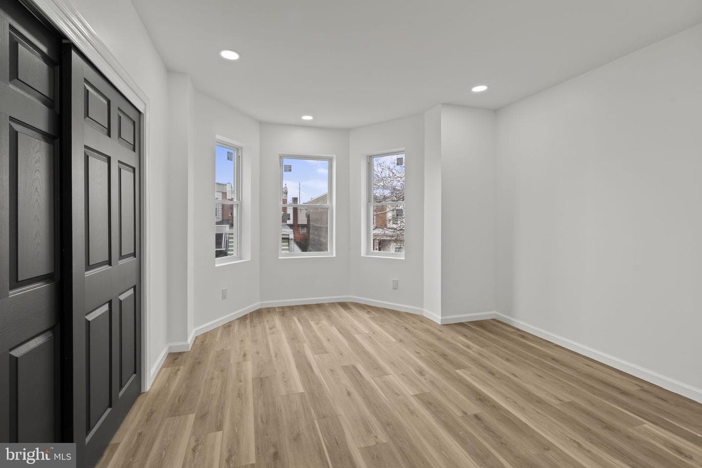 5616 Hunter Street photo 11