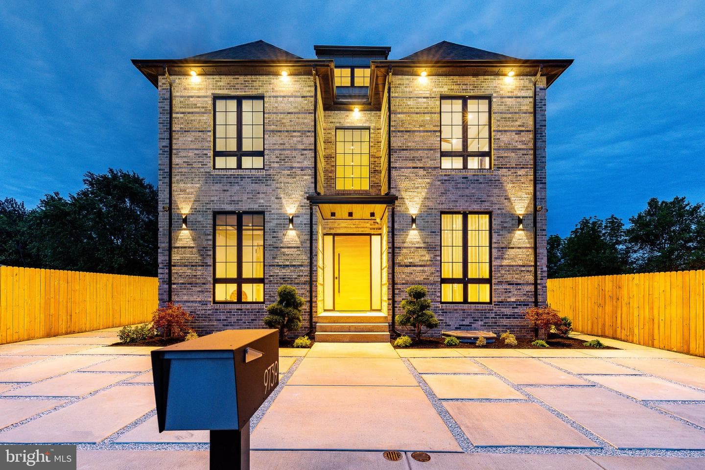 9739 Krewstown photo 78