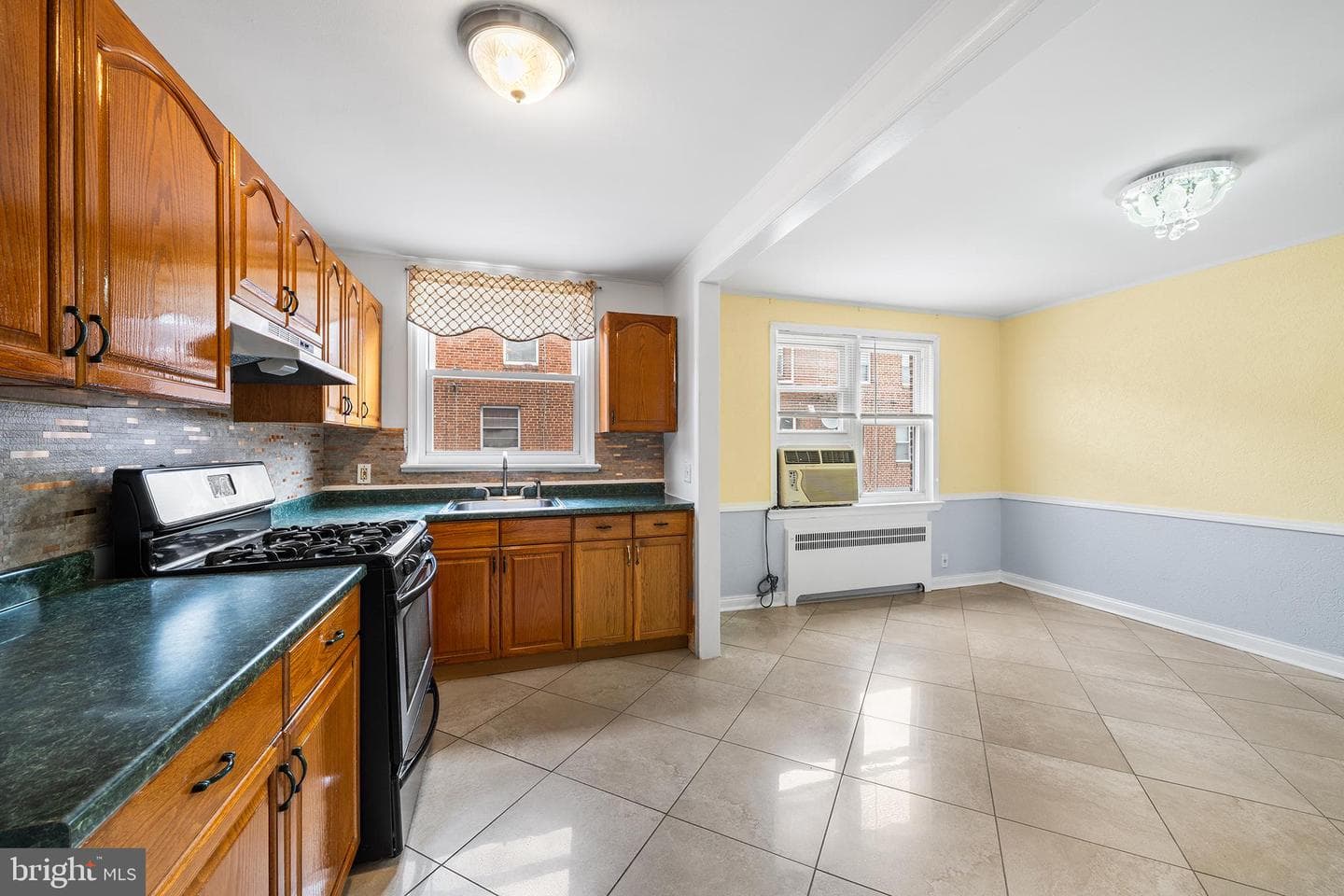 1531 Benner Street photo 10