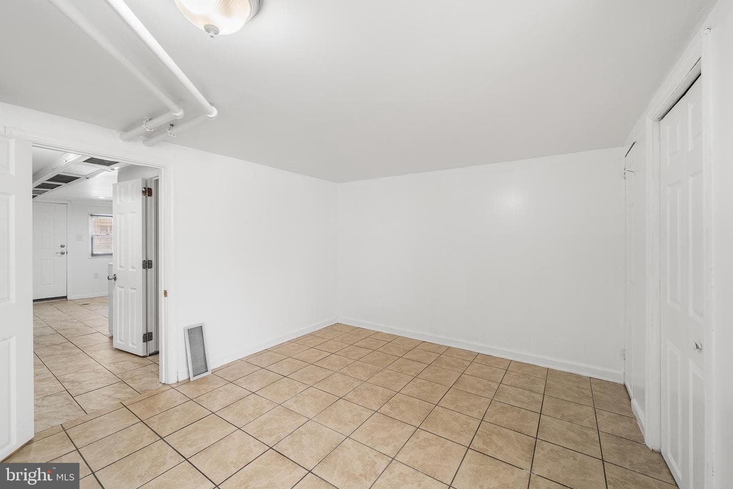 1531 Benner Street photo 24