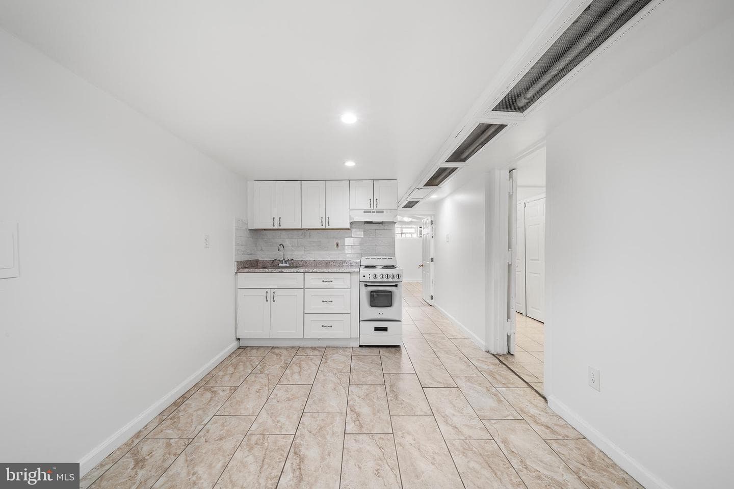 1531 Benner Street photo 27