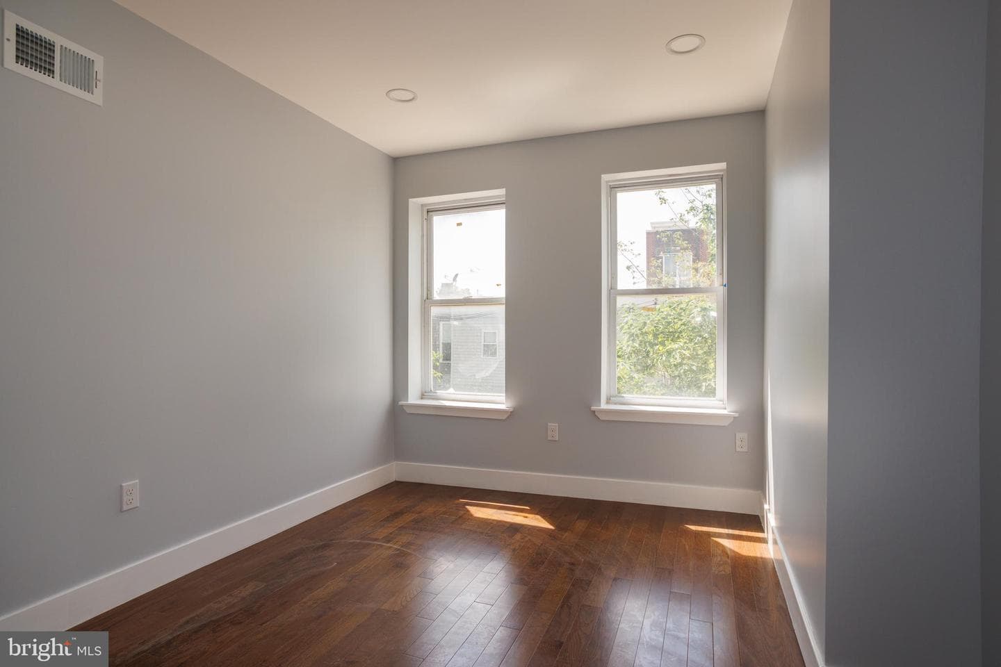 1252 S 28th Street photo 17