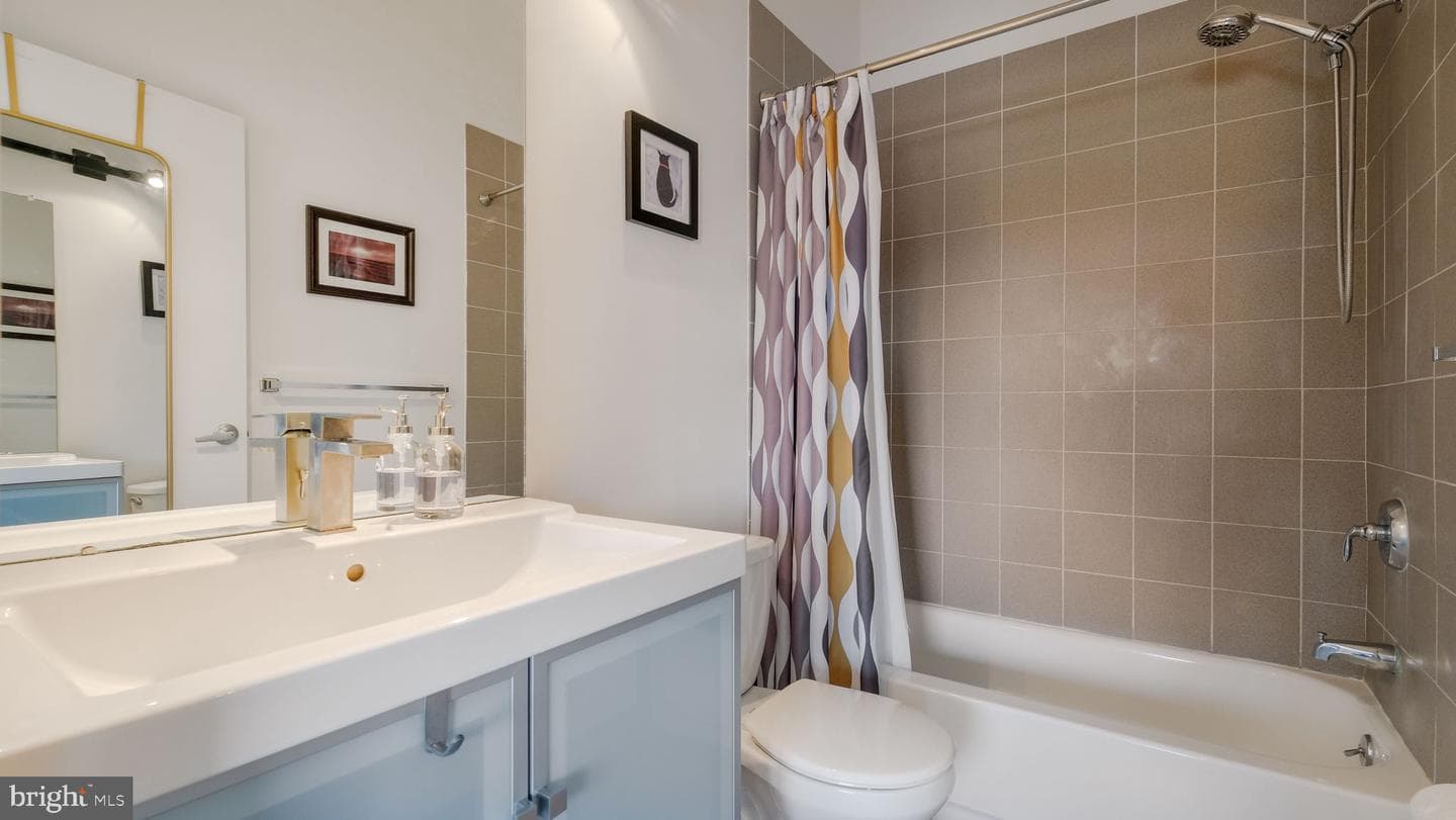 444 N 4th Street #711 photo 16