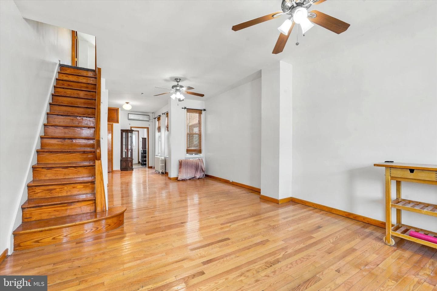 2632 E Ontario Street photo 3