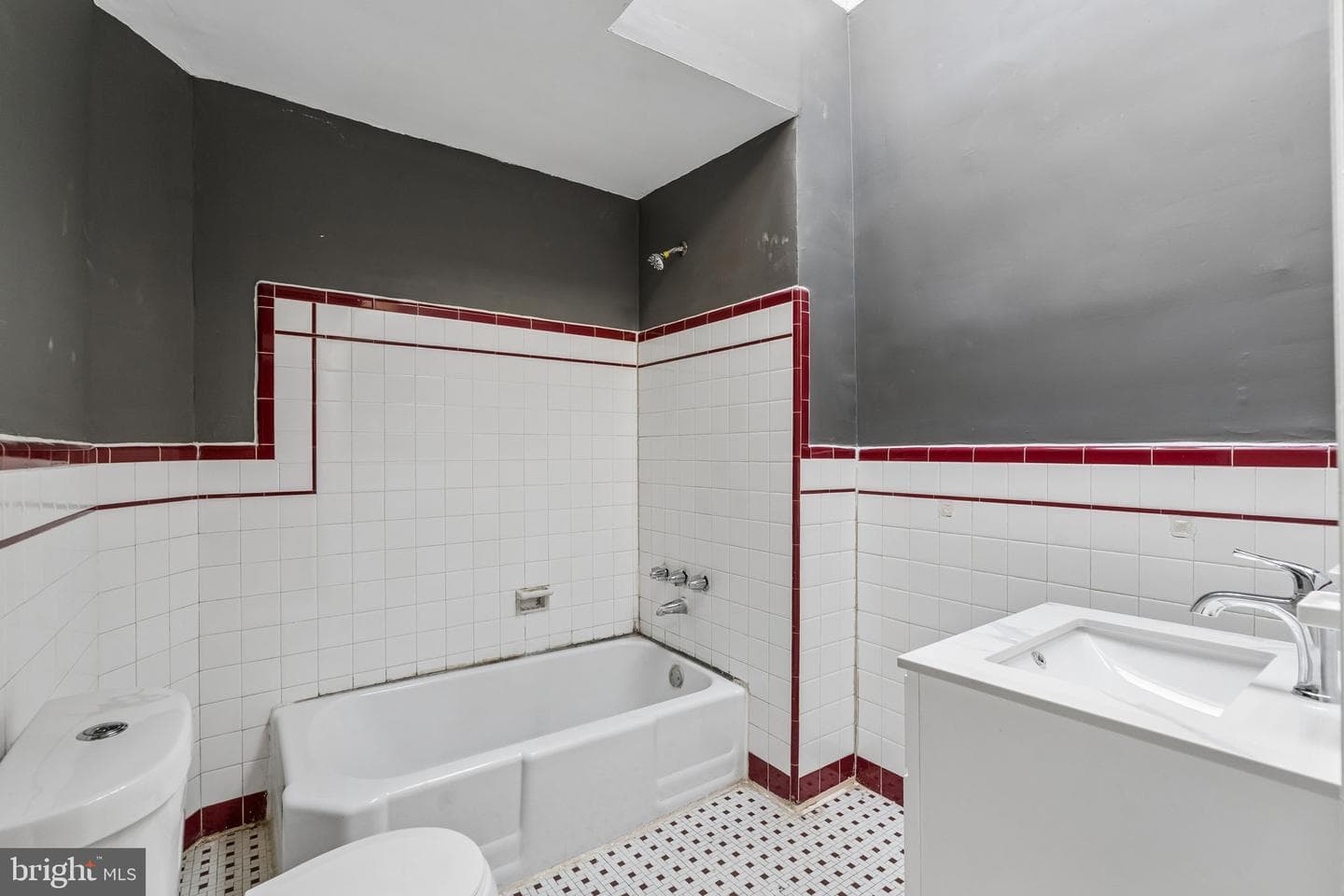 3428 Braddock Street photo 16