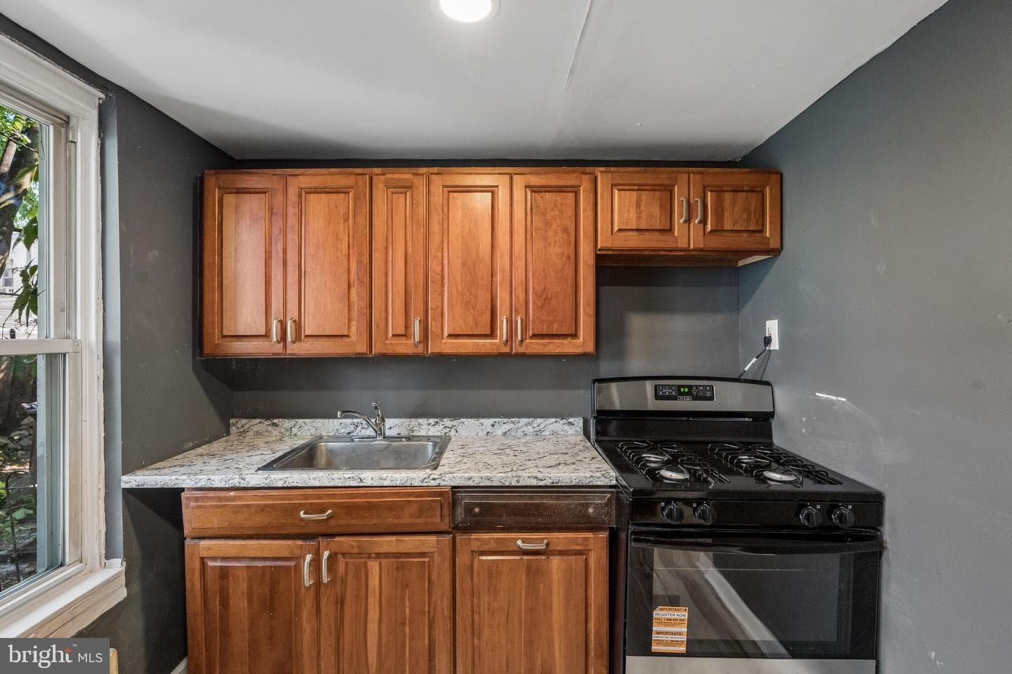 3428 Braddock Street photo 3