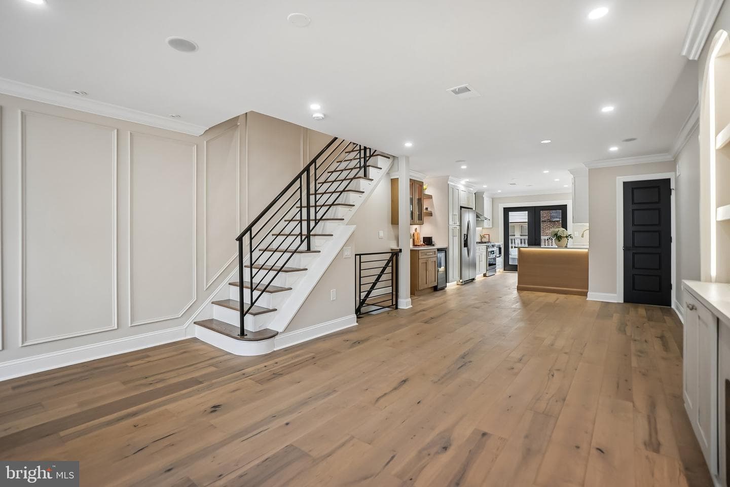 6026 Cedarhurst Street photo 9